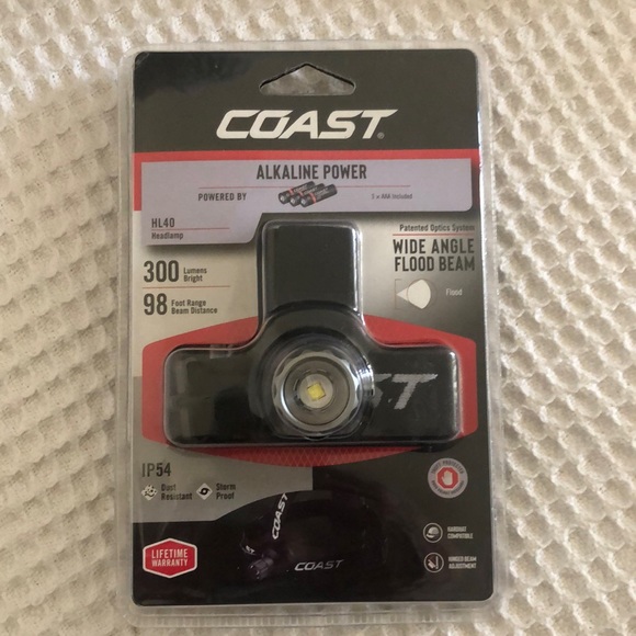 COAST HL 40 Headlamp 300 Lumens Bright 98 Foot Range / Alkaline 3 x AAA Included - Picture 1 of 1